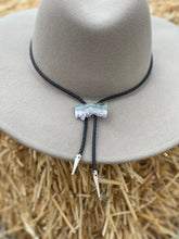 Load image into Gallery viewer, Adjustable hat band / Hat Bolo Tie