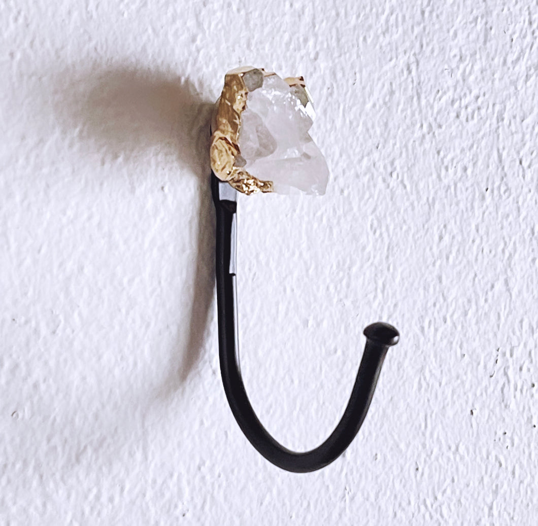 suspend.it premium quartz crystal with gold electroplated edge