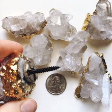 Load image into Gallery viewer, suspend.it premium quartz crystal with gold electroplated edge