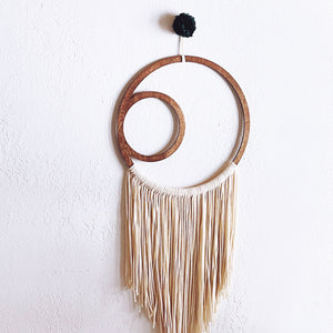Pom Pom suspend.it